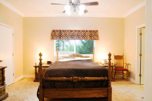 15737 Frenchtown Rd, Brownsville CA  95919-9717 exterior