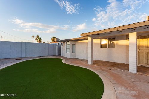 3044 39th Ave, Phoenix AZ 85029-3117 exterior