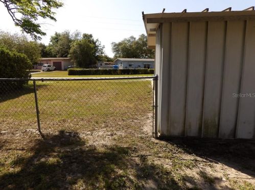 1650 Waycross Cir, Deltona FL  32725-7665 exterior