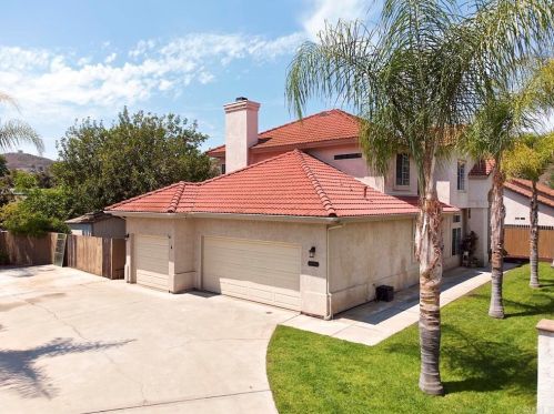 9302 Pequenito Ct, Lakeside, CA 92040-4600