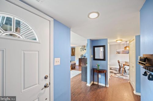 3080 Harbour Dr, Palmyra NJ 08065-2219 exterior