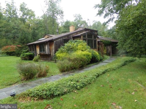105 Old Forge Rd, Upper Black Eddy, PA 18972-9713