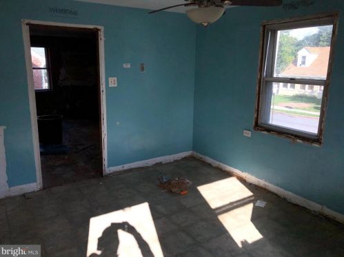 926 Thornton Rd, Boothwyn PA  19061-3127 exterior