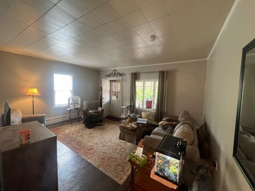 540 Pine St, Ambridge, PA 15003-1708