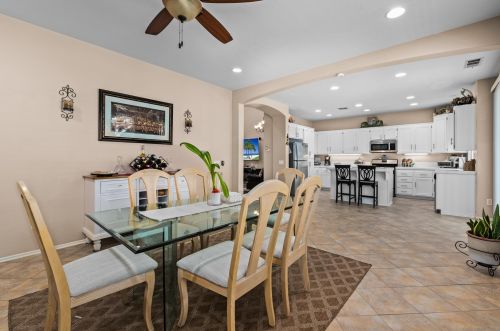 27560 Nellie Ct, Temecula CA  92591-2846 exterior