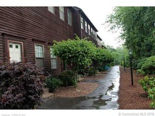 40 Spring St, Hartford CT  06105-2126 exterior