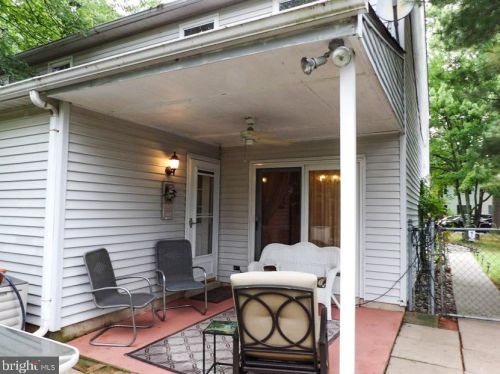 460 Indian Crest Dr, Harleysville, PA 19438-1738