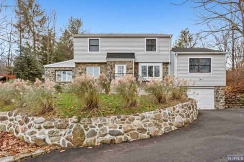 1221 High Mountain Rd, Paterson, NJ 07508-2800