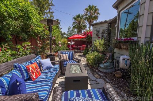 3381 Mtn Vw Dr, San Diego CA 92116-1950 exterior