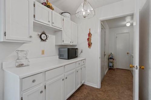 8449 Freeport Dr, Dallas TX  75228-4935 exterior