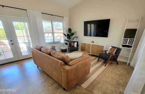 19406 45th Ave, Glendale, AZ 85308-7317