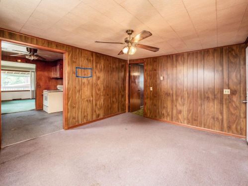 319 Whitehouse St, Crooksville OH  43731-1342 exterior