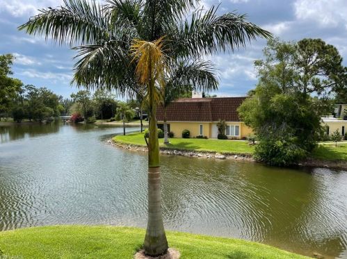 1890 Bald Eagle Dr, Naples FL  34105-2968 exterior