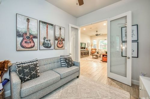 2574 Utah Ave, Fresno CA  93720-3977 exterior