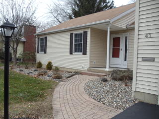 41 Royal Blvd, Bethlehem, NY 12054-2907