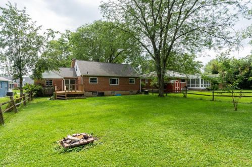 7801 Gwenwyn Dr, Cincinnati, OH 45236-3005