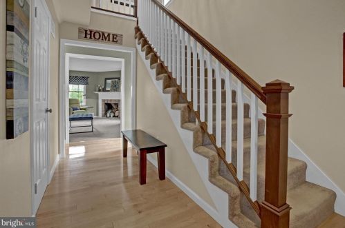 532 Allenview Dr, Navy Sup Dpt PA  17055-6168 exterior