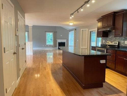506 Borough Rd, Allenstown NH  03275-3806 exterior