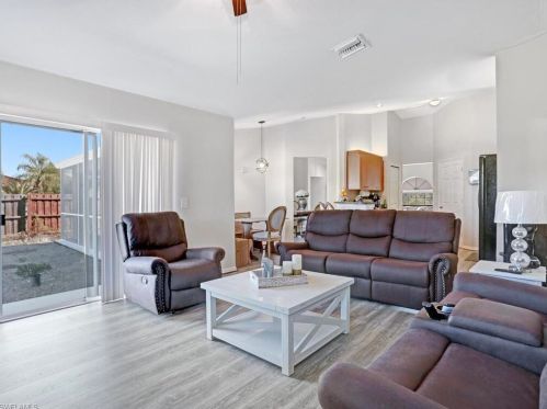 4333 20th Ave, Naples FL  34116-6409 exterior