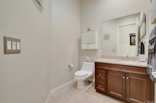 15 Napoleon Rd, Rancho Mirage CA  92270-2715 exterior