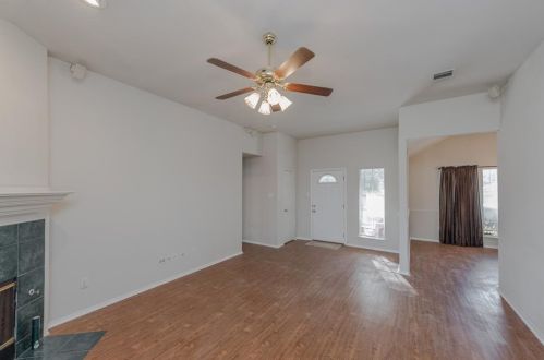 113 Mdw Ln, Denton TX  76207-7409 exterior