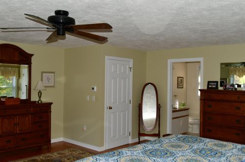 11 Deer Hollow Rd, Plaistow NH  03865-2119 exterior