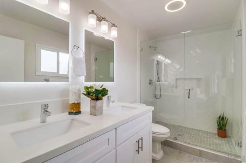 8853 Heraldry St, San Diego CA  92123-2221 exterior