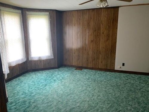605 Maple St, West Brownsville, PA 15417-9569