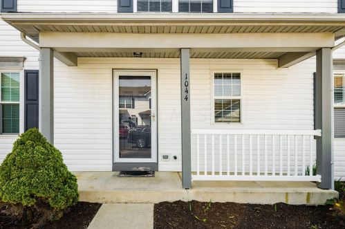 1044 Watkins Glen Ct, Marysville, OH 43040-8362