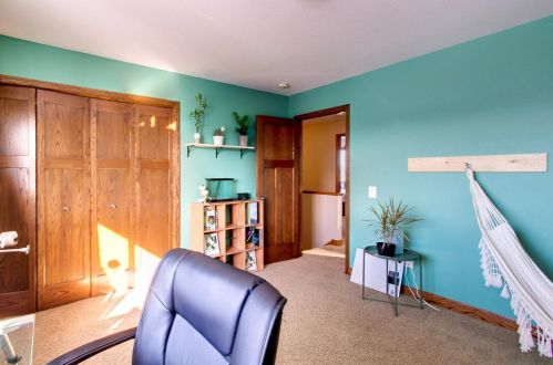 2410 Brogan Dr, Waterford MN  55057-3270 exterior