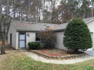 69 Wake Robin Rd, Ballston Spa, NY 12020-4468