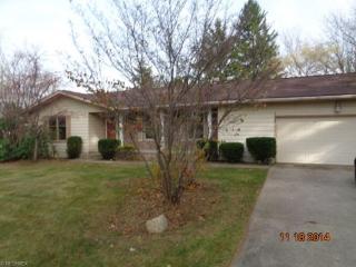 1515 Sunside Dr, Akron, OH 44321-2242
