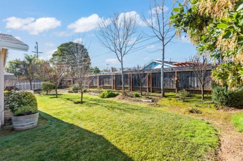 8135 Las Animas Ct, Gilroy CA  95020-4108 exterior