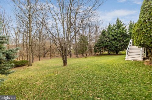 19058 Boyer Fields Pl, Leesburg VA 20176-1643 exterior