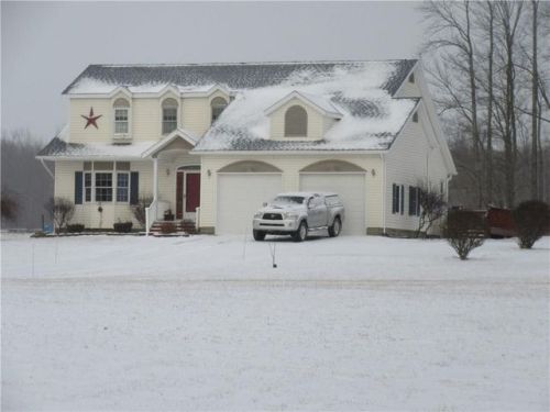 21860 Hilltop Rd, Conneautville, PA 16406-5718