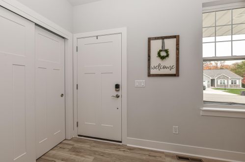 702 River Ridge Dr, Waterford WI  53185-3386 exterior