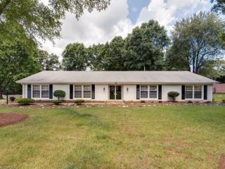 350 Fielding Dr, Kernersville, NC 27284-9312