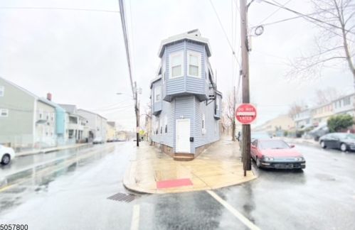 113 Main St, Paterson, NJ 07505-1025