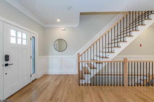 84 Elmwood Ave, Chatham Township NJ  07928-2628 exterior