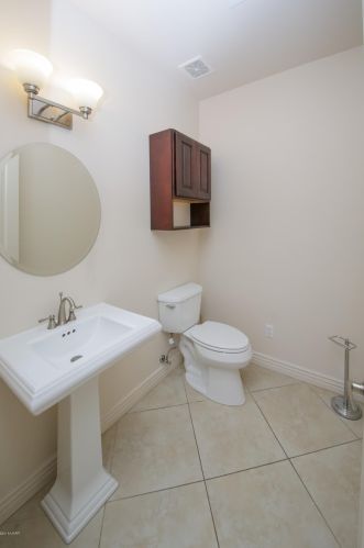 5021 Circula De Hacienda, Lake Havasu City AZ  86406-4485 exterior