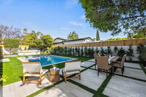 12440 Addison St, North Hollywood CA  91607-3546 exterior