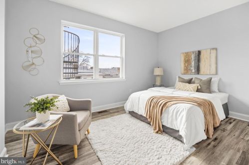 1111 Holbrook Ter, Washington DC 20002-2704 exterior