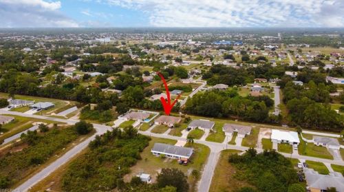 4516 Douglas Ln, Lehigh Acres, FL 33973-2070