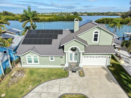 672 182nd Ave, Saint Petersburg, FL 33708-1033