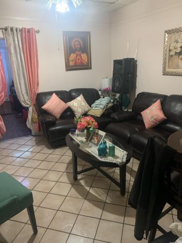 100-10 87th Ave, Jamaica, NY 11418-1836