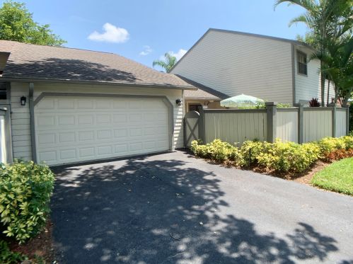 13416 Bedford Mews Ct, West Palm Beach, FL 33414-7703