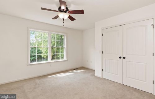 1022 Rockledge Dr, Carlisle PA  17015-9127 exterior