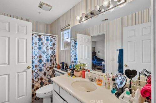 30508 Park Vista Dr, Santa Clarita CA  91384-3795 exterior