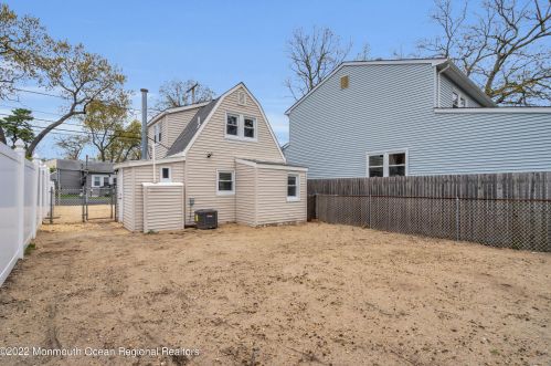 839 Lynnwood Ave, Bricktown NJ  08723-5253 exterior