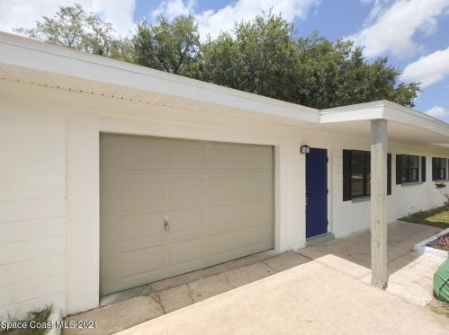 2560 Johnson Dr, Titusville, FL 32796-1909